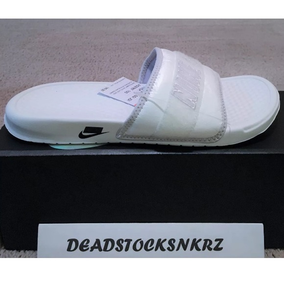 Nike Benassi JDI Tivek Sandals - Picture 2 of 8